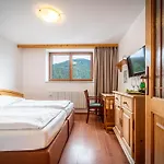 Sepetna Hotel Ostrawica