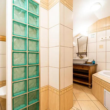 Hotel Sepetna فندق