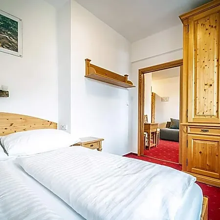Hotel Hotel Sepetna 3*